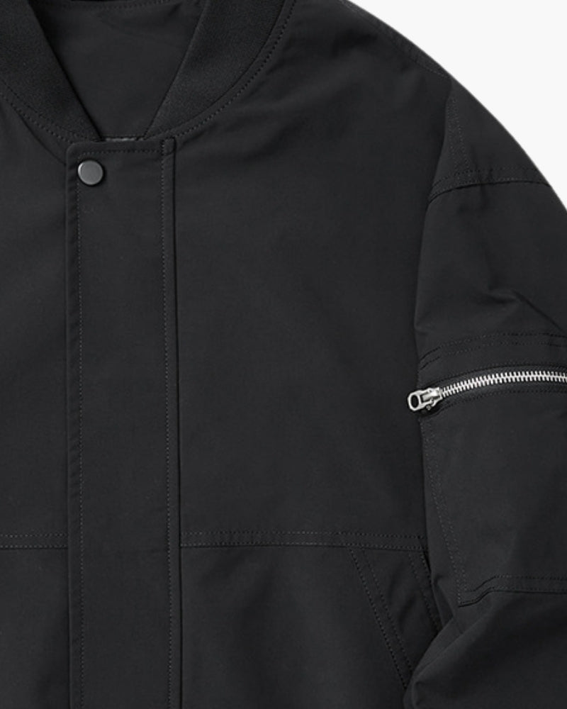 Minimalist Bomber Jacket — Avelmontis
