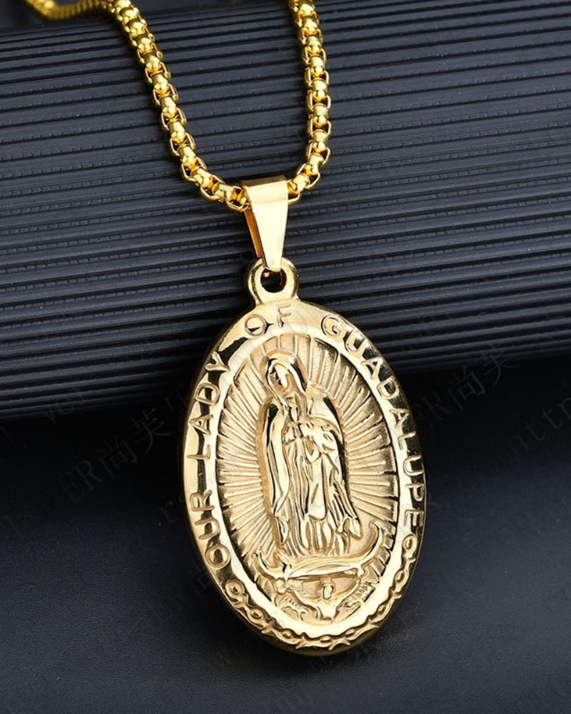 Oval Medallion — Avelmontis