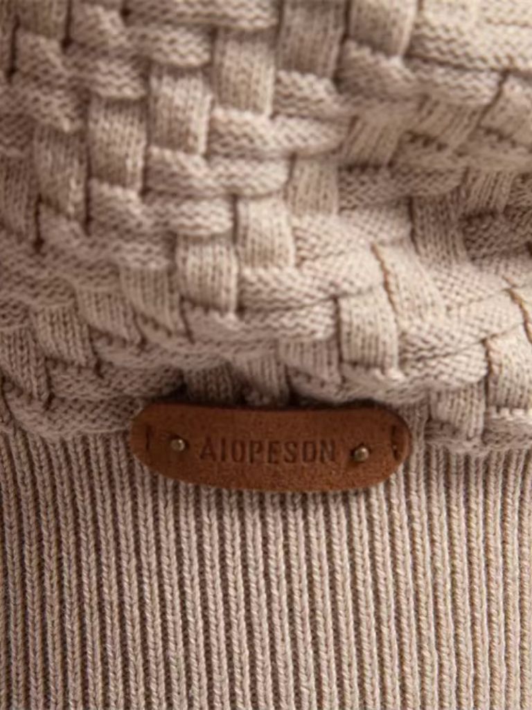 V Neck Knitwear Cardigan - Montierri