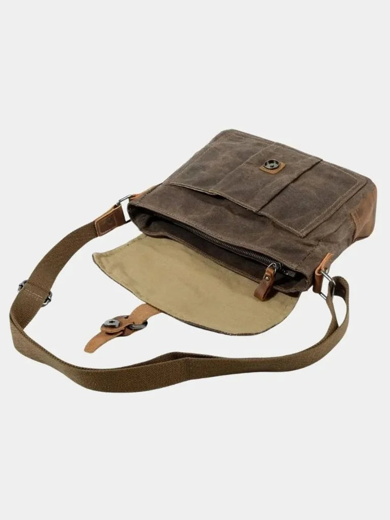 Balmoral Courier Transversal Bag | Bellmont Society