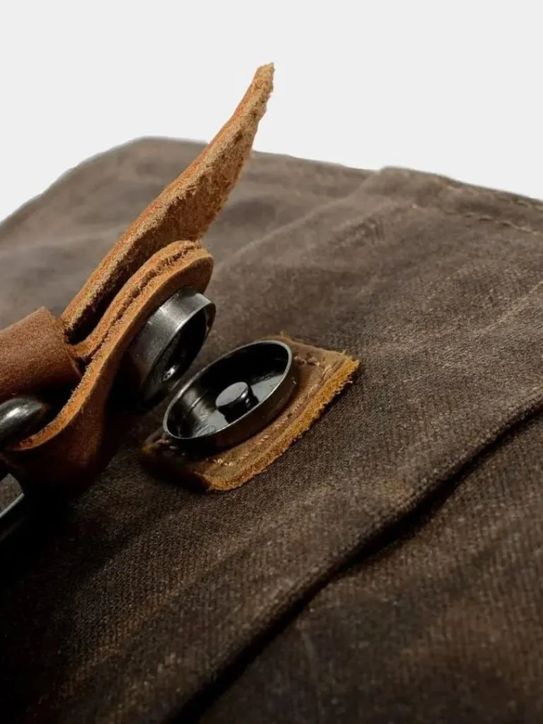 Balmoral Courier Transversal Bag | Bellmont Society