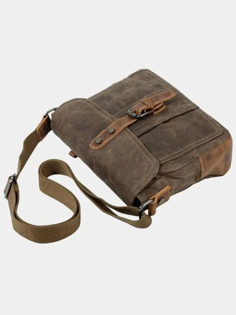 Balmoral Courier Transversal Bag | Bellmont Society
