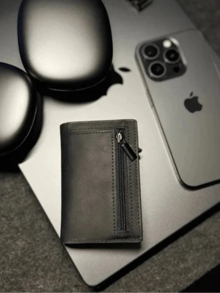 Castello Minimalist Card Wallet | Bellmont Society