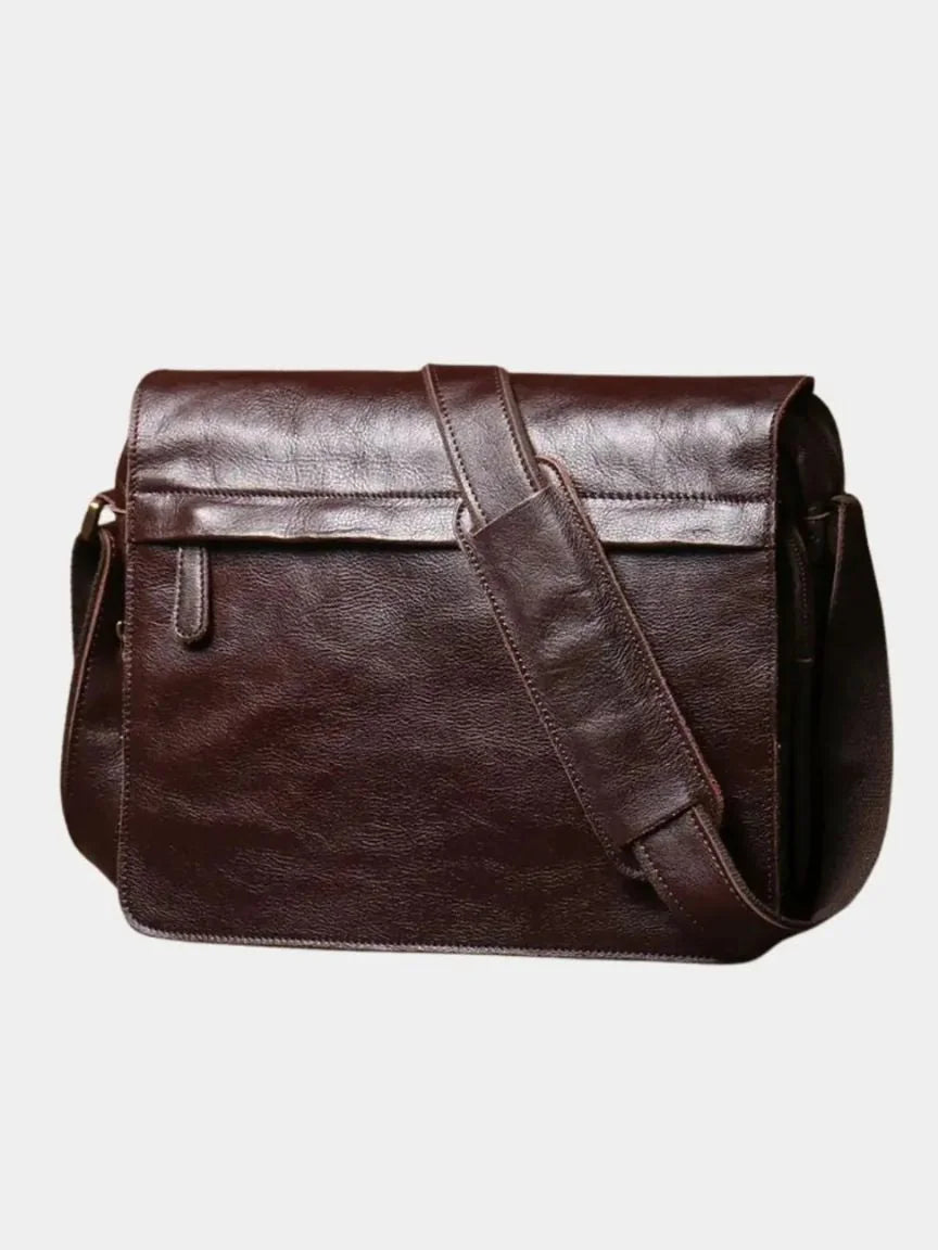 Classic Messenger Leather Bag | Bellmont Society