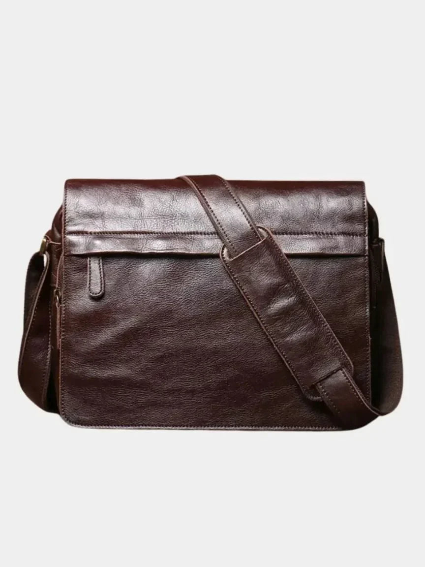 Classic Messenger Leather Bag | Bellmont Society