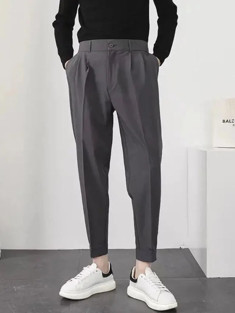 Essential Tailored Trousers — Avelmontis