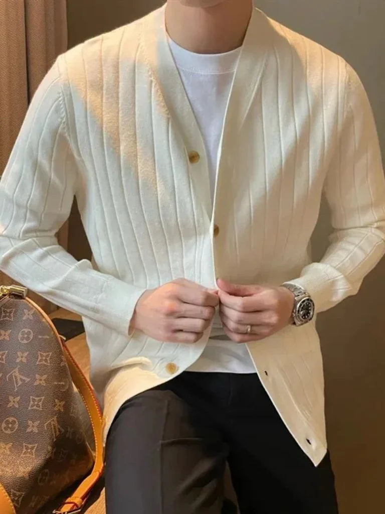 Knit Casual Cardigan — Avelmontis