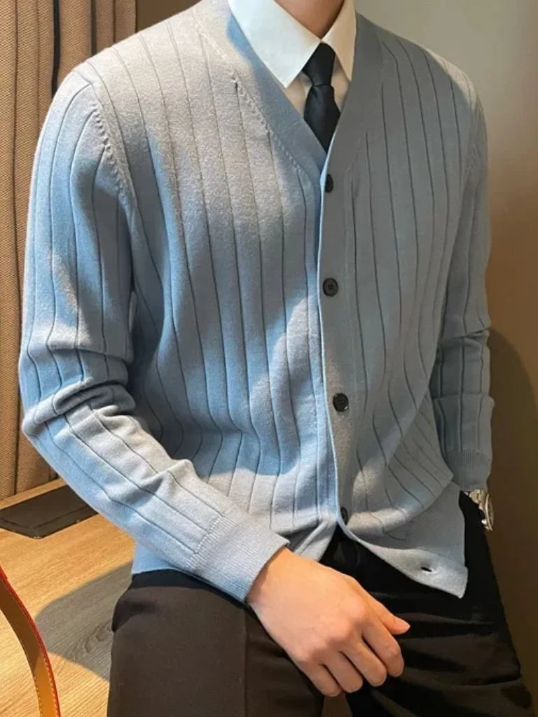 Knit Casual Cardigan — Avelmontis