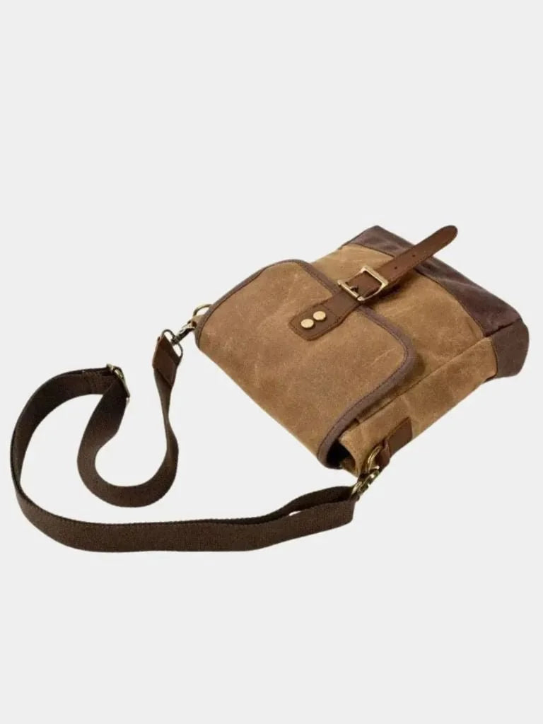 Leather Crossbody Shoulder Bag — Avelmontis