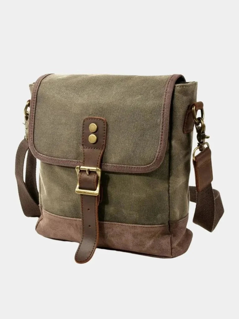 Leather Crossbody Shoulder Bag — Avelmontis