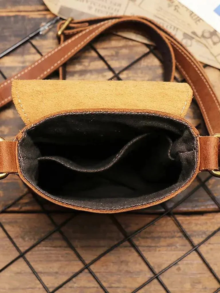 Men's Mini Leather Shoulder Bag — Avelmontis