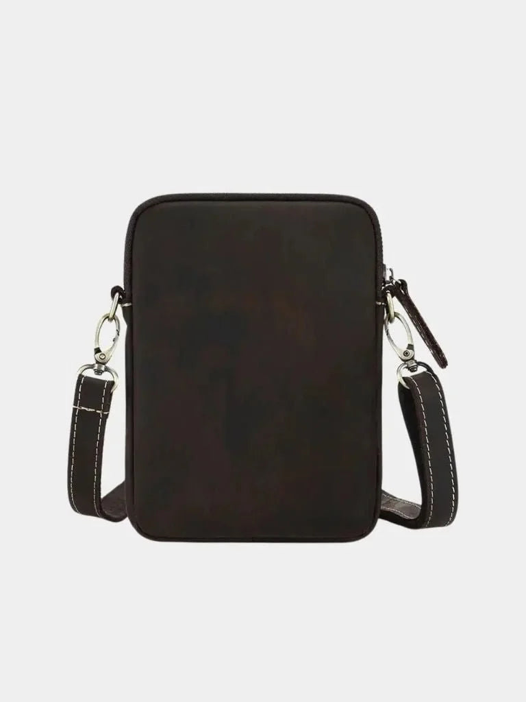Minimalist Crossbody Leather Bag — Avelmontis
