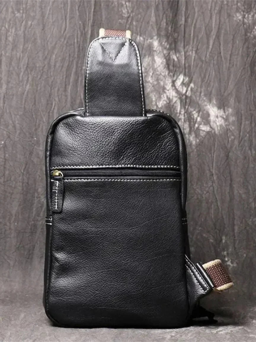 Minimalist Leather Shoulder Bag — Avelmontis