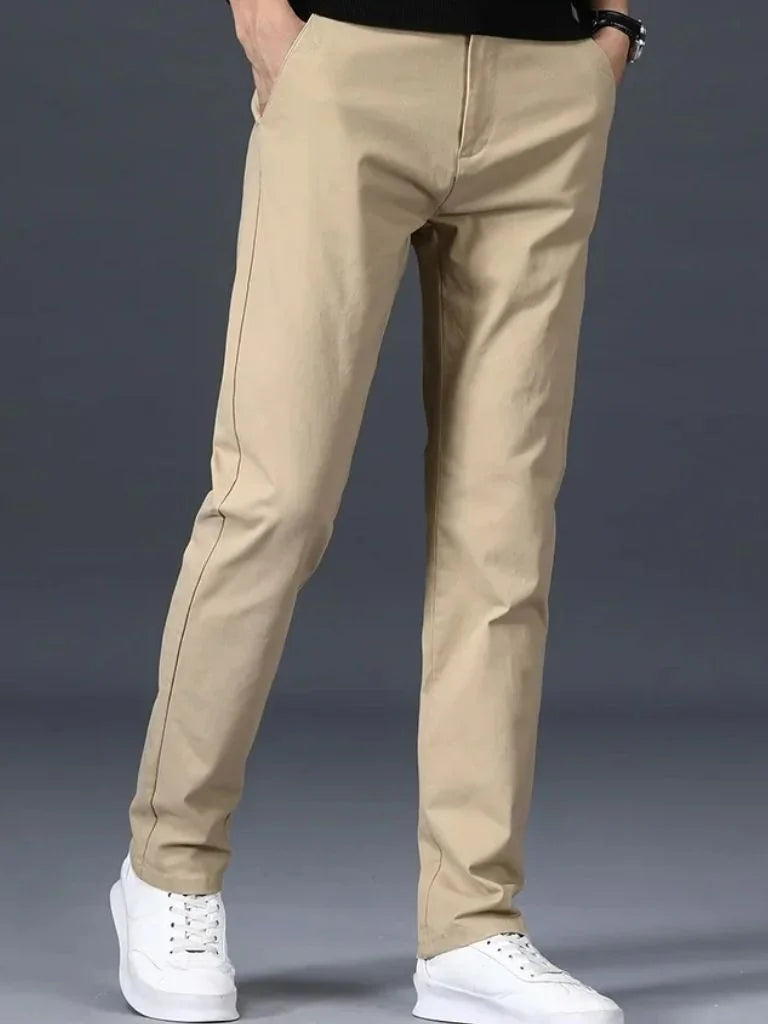 Minimalist Straight Trousers — Avelmontis