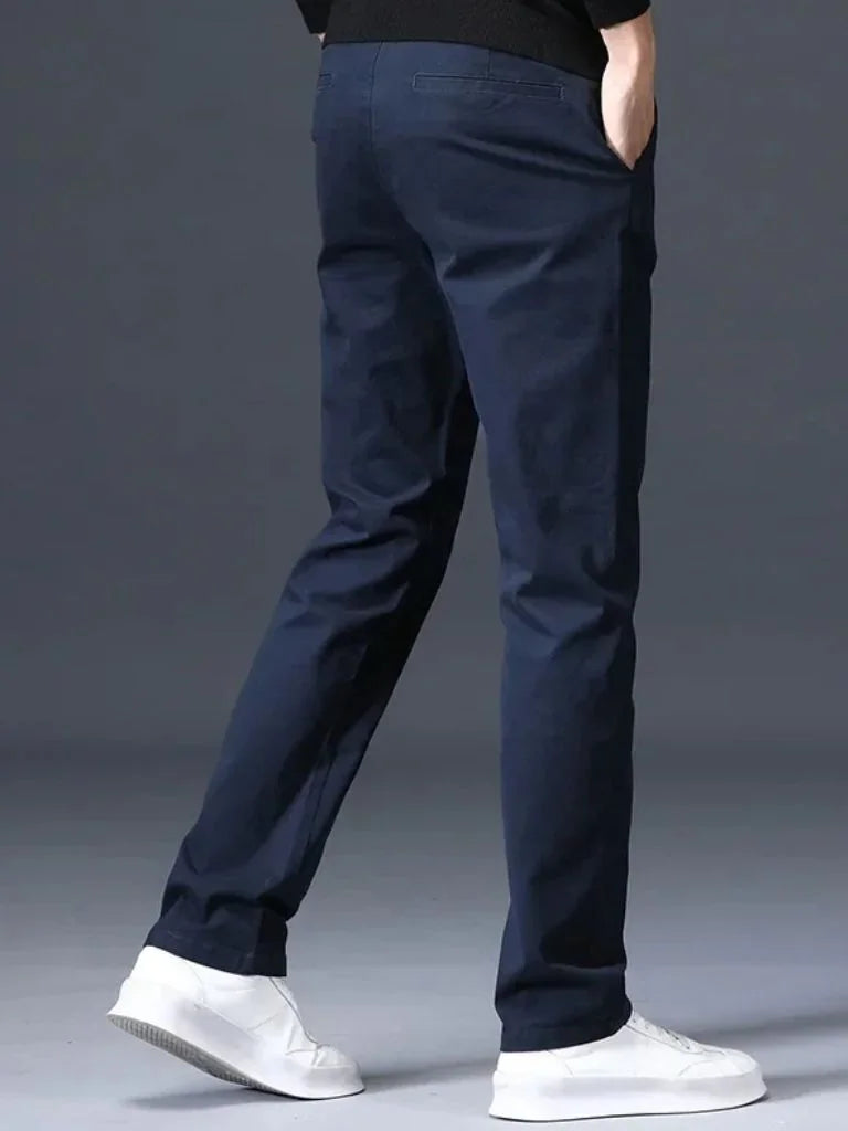 Minimalist Straight Trousers — Avelmontis