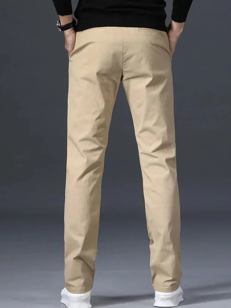 Minimalist Straight Trousers — Avelmontis