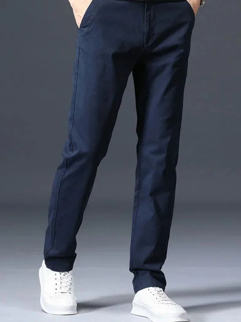 Minimalist Straight Trousers — Avelmontis