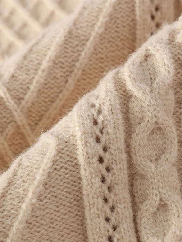 Minimalist Textured Sweater — Avelmontis