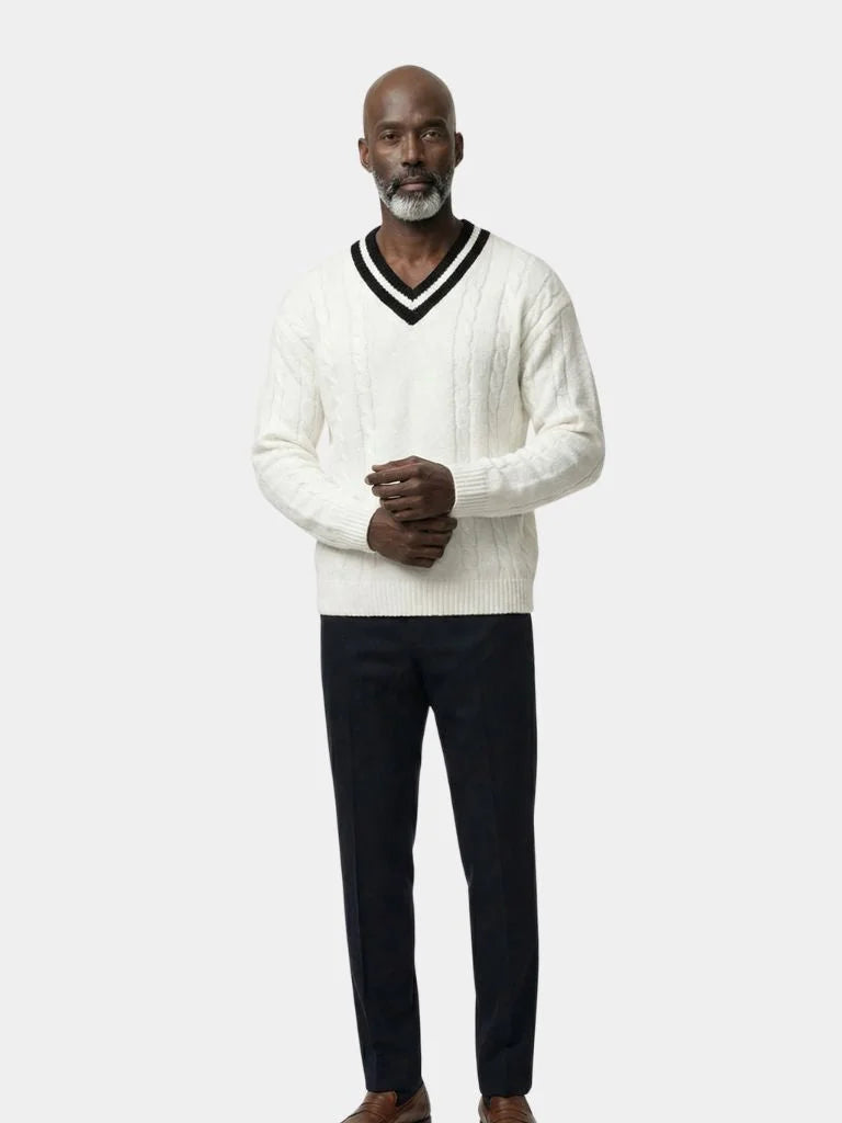 Minimalist V-Neck Sweater — Avelmontis