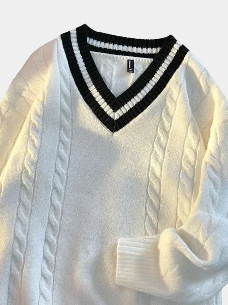 Minimalist V-Neck Sweater — Avelmontis