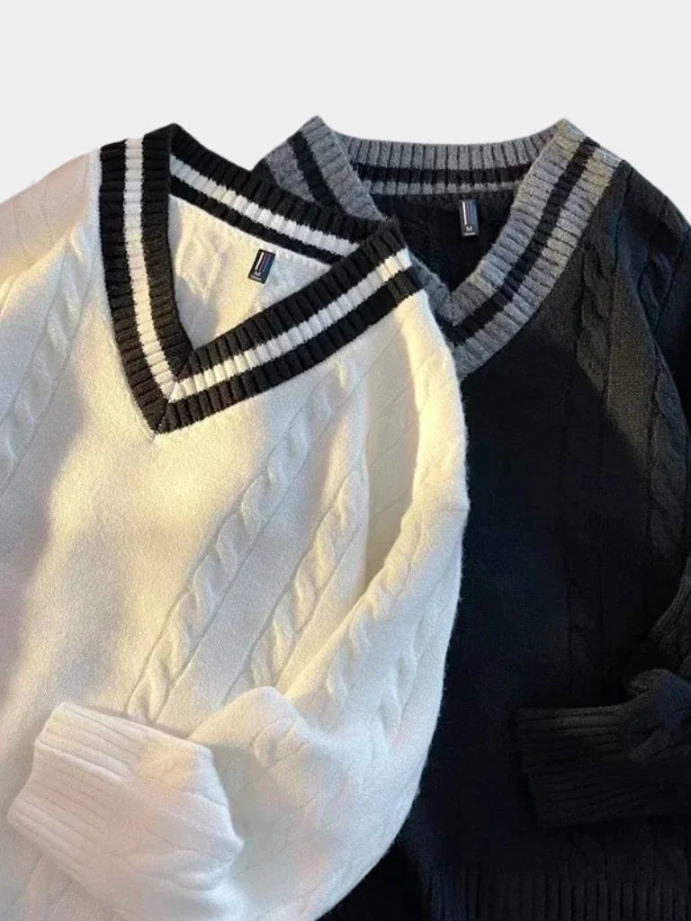 Minimalist V-Neck Sweater — Avelmontis