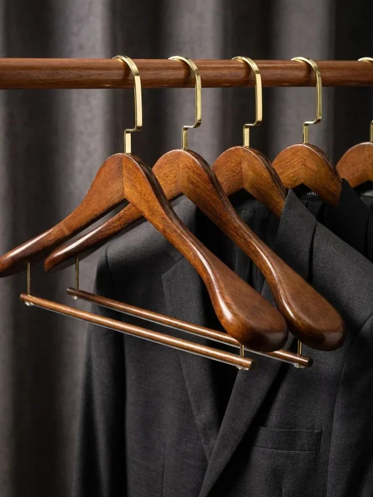 Premium Wood Hanger Set — Avelmontis
