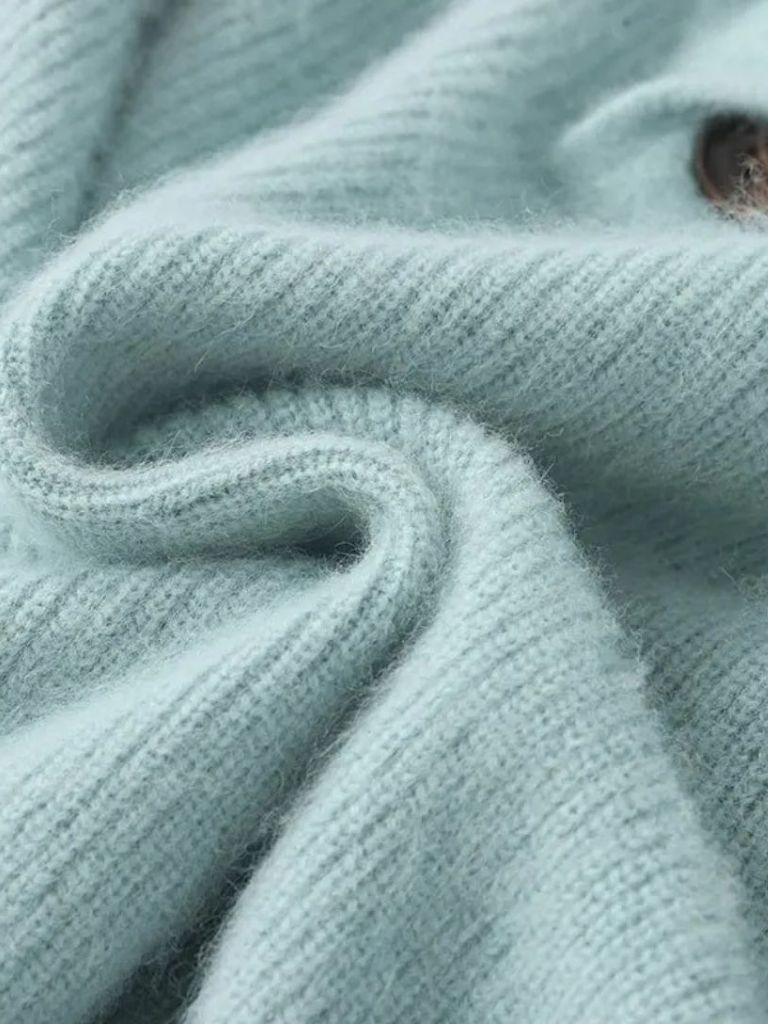 Soft Haven Cashmere Sweater - Montierri