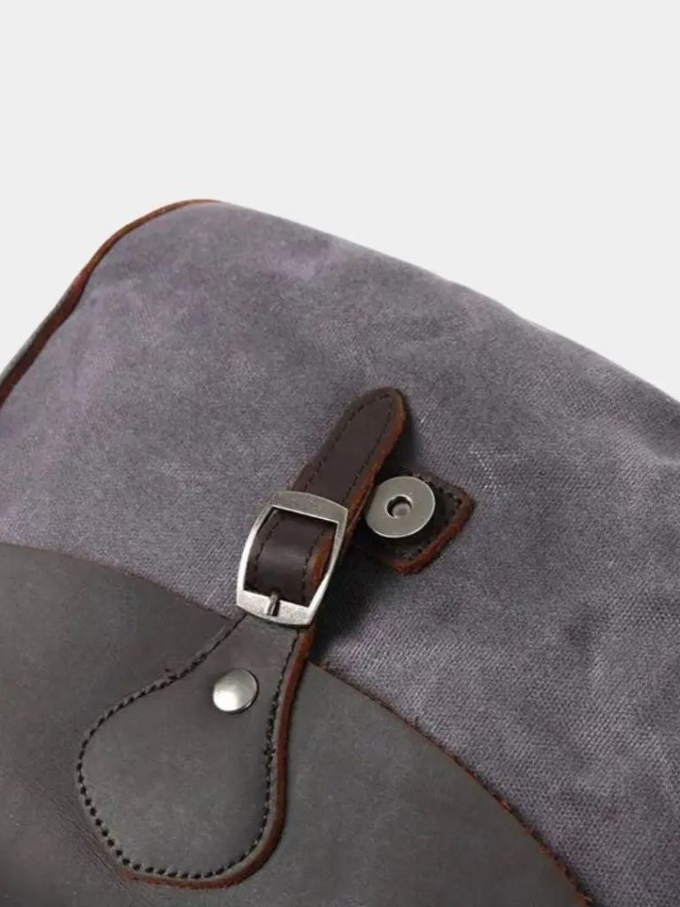 Windsor Messenger Shoulder Bag - Montierri